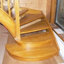 Деревянная лестница 3